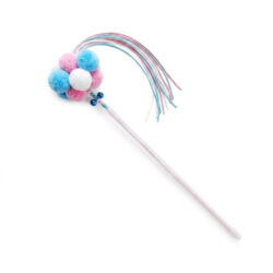 Cana com pompons e fitas